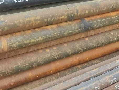 毛感乡12Cr1MoVG无缝钢管